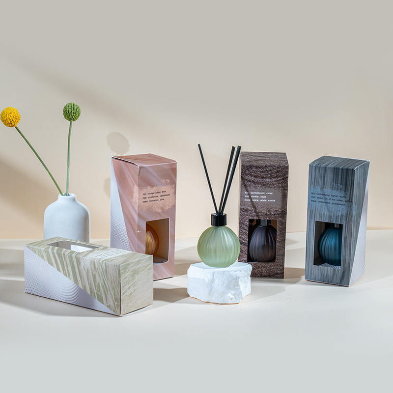 縦縞の小さなガラス球蒸発ボトルリードディフューザー-ホームフレグランスリードディフューザーメーカー