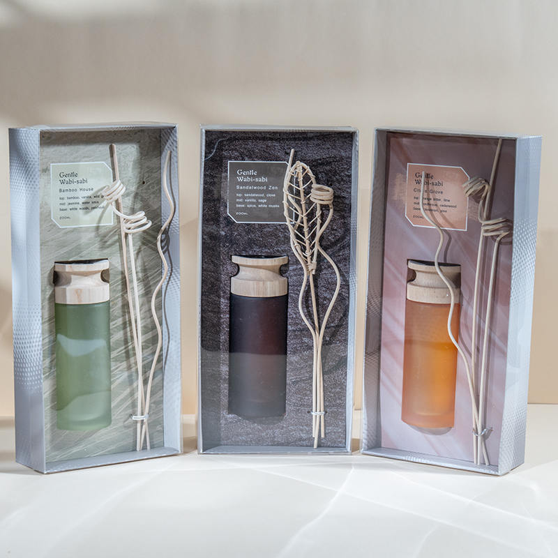 高級円筒ガラスフラスコ プレミアムリードディフューザー 木製スティックアロマディフューザーベンダー付き