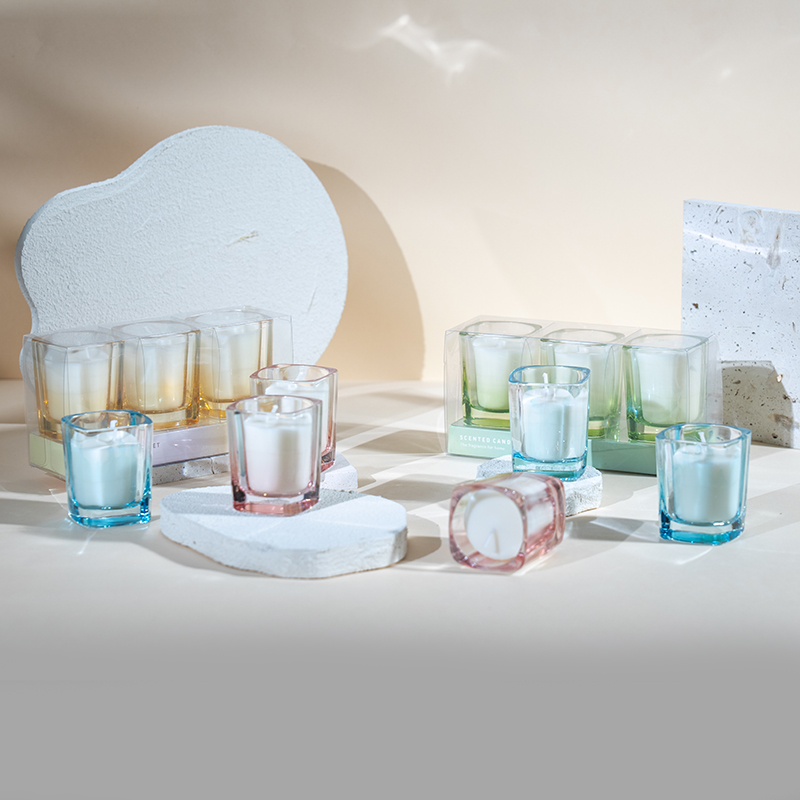 グラデーションカラーのスクエアキャンドル3個セット