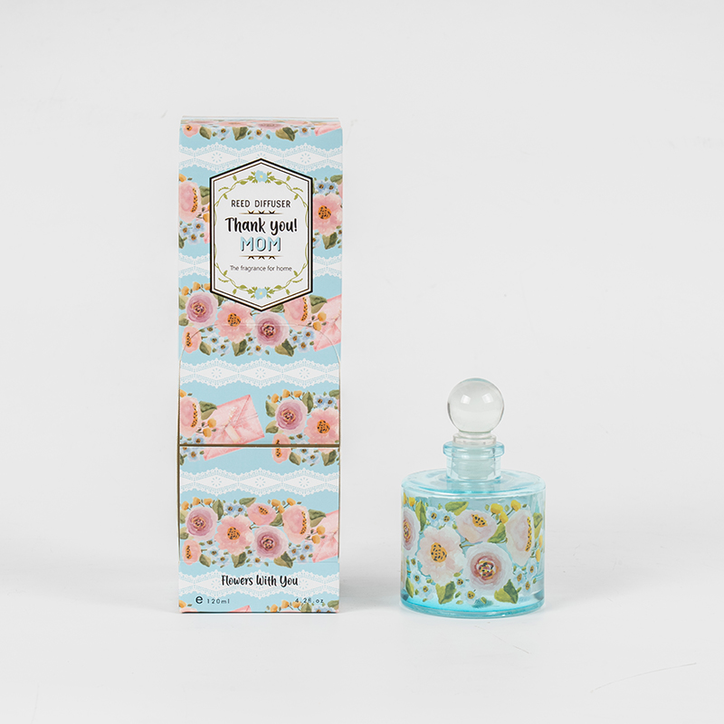 母の日のエレガントな丸いガラスボトルのリードディフューザー