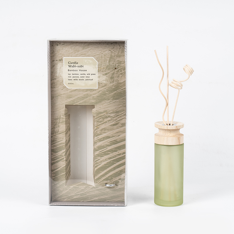 高級円筒ガラスフラスコ プレミアムリードディフューザー 木製スティックアロマディフューザーベンダー付き