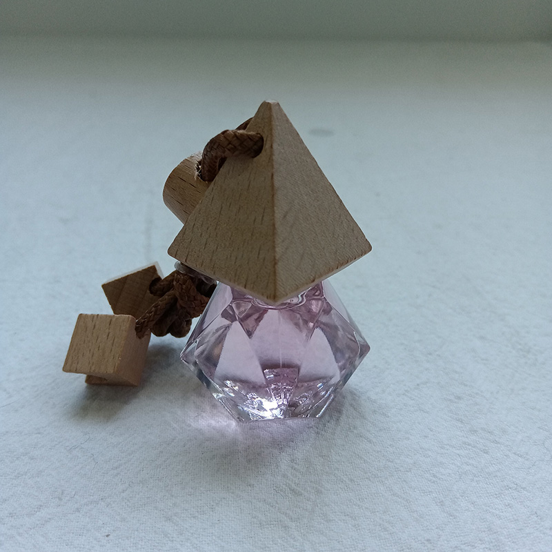 三角ダイヤモンド形の車用吊り下げ芳香剤/車用芳香剤ディフューザー/芳香車用エアフレッシュ/車用香水吊り下げ